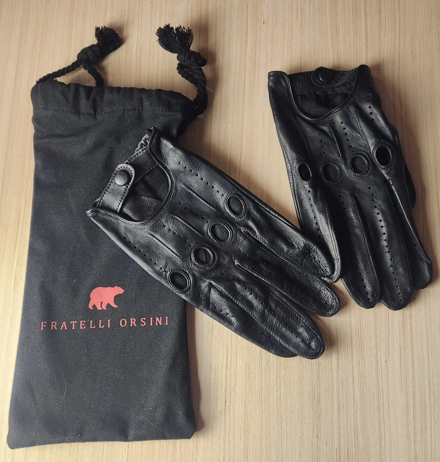 Fratelli Orsini Soft Leather Black Driving Gloves - Men's Size 11 (XL) - NWOT
Opens in a new window