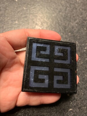 GIVENCHY Le Prisme Mono Eyeshadow - 05 Stylish Green