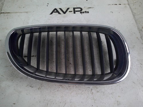 BMW 5er E60 E61 Frontstoßstange Niere Kühlergrill rechts 7065702