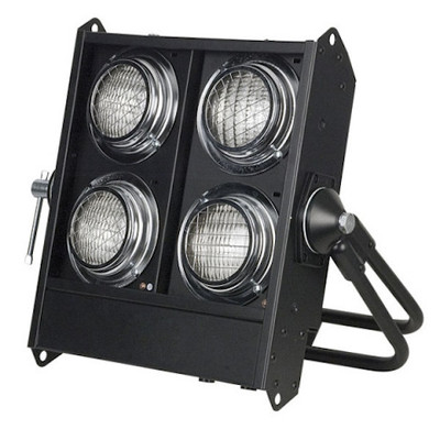 Showtec Stage Blinder 4 DMX 650W Crowd Lichteffekt
