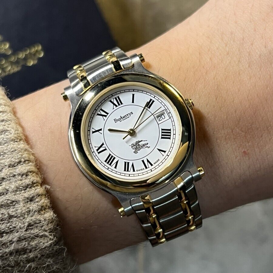 Rare BURBERRY CLASSIC ROUND TWO TONE ROMAN INDEX Quartz Rare BURBERRY CLASSIC ROUND TWO TONE ROMAN INDEX Quartz