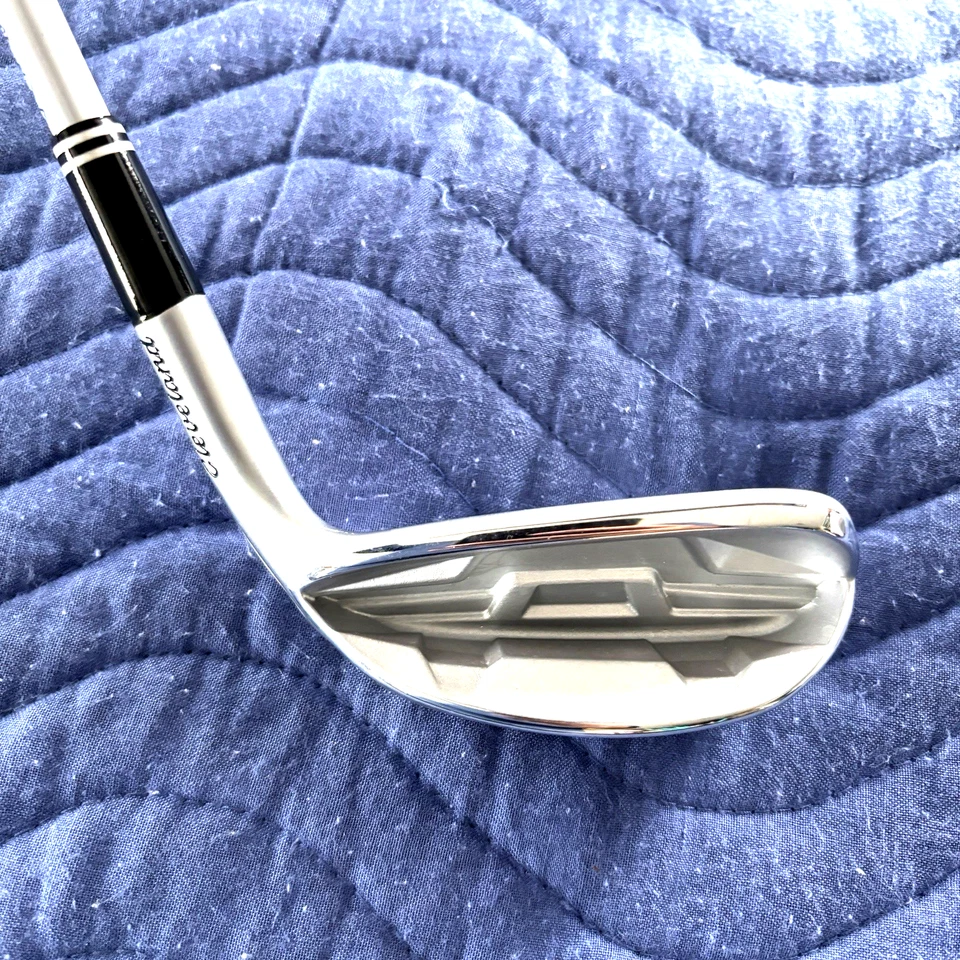 Cleveland Smart Sole 42* Chipper Wedge Action Ultra 50 楔形硬度全新带 FLAW 右握 — 第 3/4 张图片