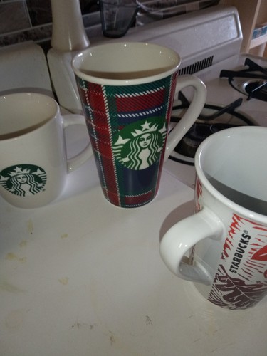 Eine Menge fünf Keramik Starbucks Kaffeetassen - Bild 2 von 5