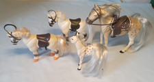 Kid Kore 2000 Plastic Toy Horse Mix Lot of 4