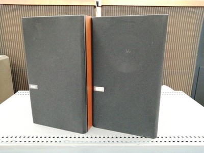 KEF Q300 Bookshelf Speakers Pair Uni-Q Driver Hi-Fi Audio Tested
