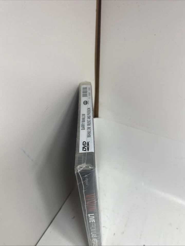 Barry Manilow - Music and Passion (DVD, 2006, 2-Disc Set) - Image 3 of 4