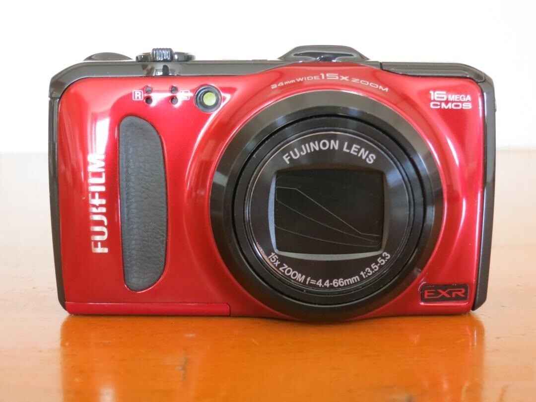 FUJIFILM FinePix F600EXR Red Digital Camera 16.0MP 18x