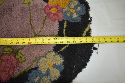 Vintage Oval Hooked Rug Approx. 27" x 42" Black with Multi Colored Floral - Picture 3 of 11