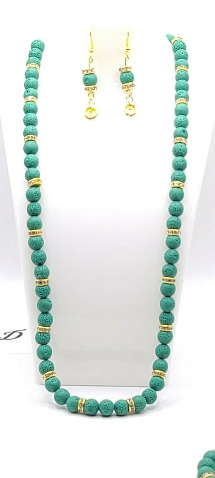 Handmade Jewlery Set-Stretchy Necklace, Stretchy Bracelet & Earrings- Green - Image 2 of 4