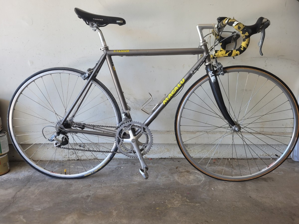 Titanium road bike, Macalu/Litespeed, Shimano 600 components, EMS