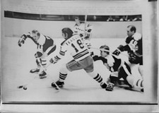 1972 BOBBY ORR STANLEY CUP FINAL PHOTO NHL HOCKEY WALT TKACZUK WAYNE CASHMAN AHL