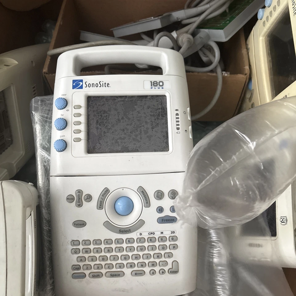 Máquina de ultrassom portátil Sonosite 180Plus como está ou para peças - Imagem 3 de 4