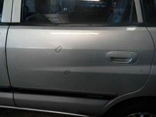 Porte arrière et accessoires Mitsubishi SPACE STAR