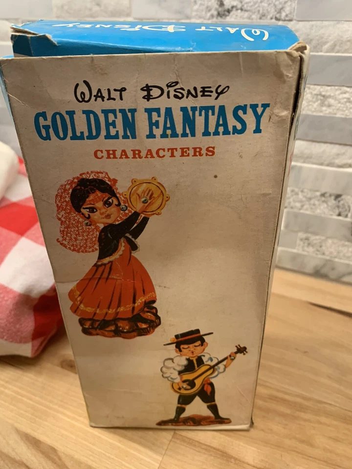 Figura de Peter Pan de la línea Golden Fantasy de figuras del mundo pequeño. Años 60 Foto 4 de 4