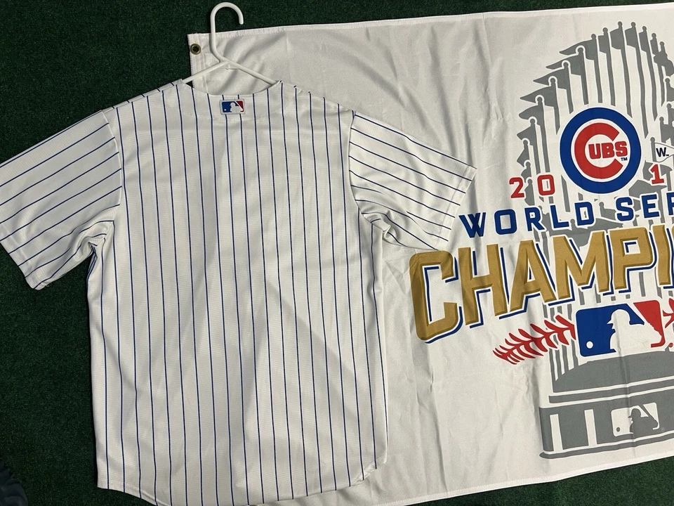 Camiseta majestuosa de los Chicago Cubs 2016 campeones de la Serie Mundial 3' x 5' bandera para hombre talla M Foto 3 de 4