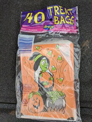 Fun World 1995 40 Vintage Halloween Trick Treat Bags  - Witch