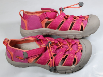 Pink Ladies Trekking Sandals KEEN Ladies Pink Coral Waterproof