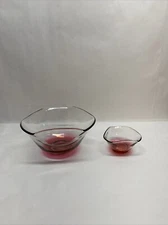 Vintage Anchor Hocking Pink Ombre Scalloped Chip and Dip Bowl Set