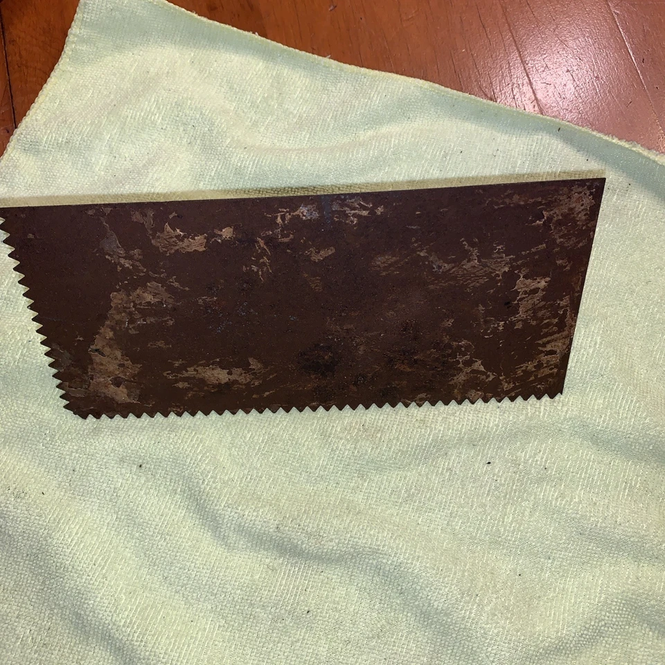 Vintage Notched Trowel Red Devil Inc. Full Steel Spiral Handle - Image 2 of 4