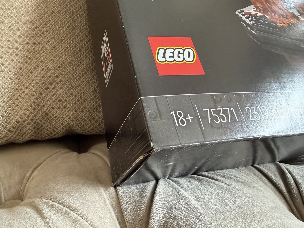LEGO Star Wars: Chewbacca (75371) - Factory Sealed, Retired