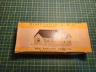 VINTAGE PLASTICVILLE NEW ENGLAND RANCHER (MH-2), BROWN ROOF, WHITE W/YELLOW,BOX — photo 9