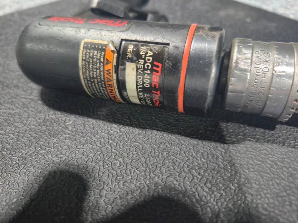 Taladro neumático con llave compuesto reversible Mac Tools ADC1400 1/4" Drive Foto 3 de 3