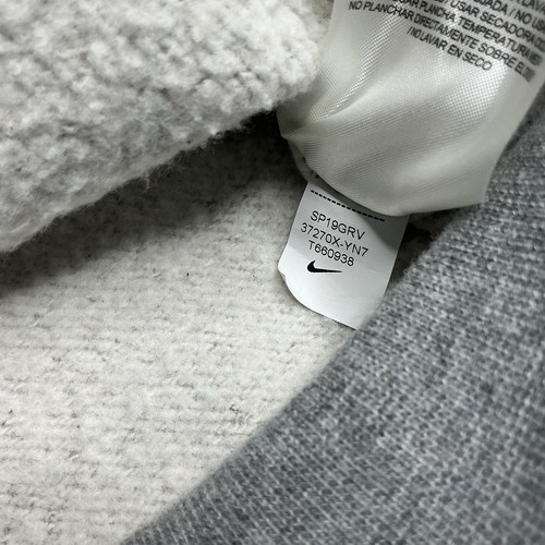 New York Yankees Hoodie Men’s Nike Grey Sweatshirt Size Large MLB Pullover - Picture 13 of 14
