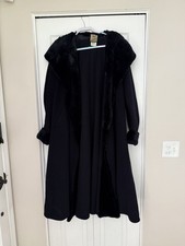 Fendi Women  s Cashmere Body  Fur Collar Coat. 3/4 Length.