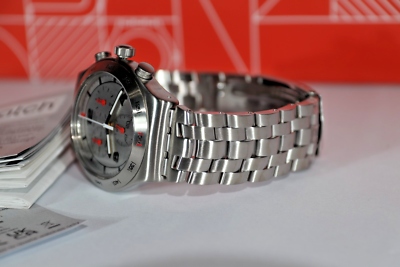 Swatch Silver Again 43 Mm Stainless Steel Watch YVS447G for sale