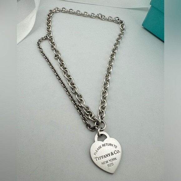 RARE Tiffany & Co. Heart Tag Return to Tiffany Double Chain