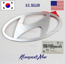 Rear Trunk Lid Emblem Mark H Silver Genuine Hyundai Elantra 2024-2025-2026 Rear Trunk Lid Emblem Mark H Silver Genuine Hyundai Elantra 2024-2025-2026