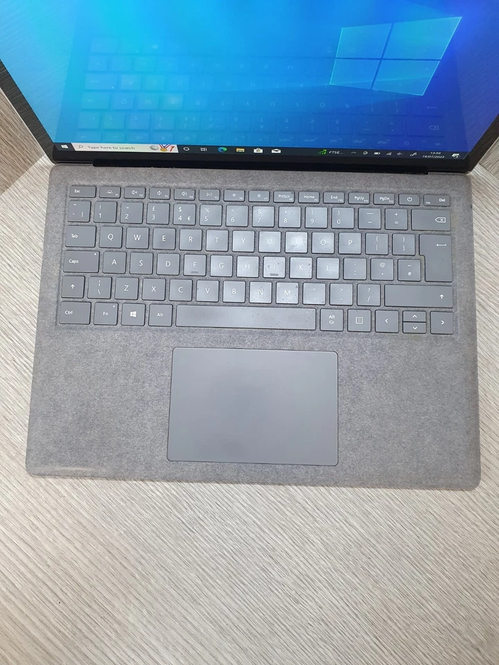 Microsoft Surface Pro 3 13.5" Core i5-1035G7 @ 1.20GHz 8GB RAM 128GB SSD EI1907 - Image 2 of 4
