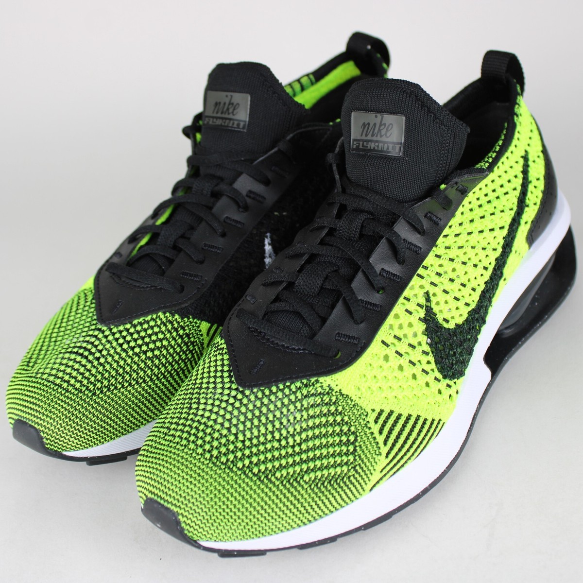 air max flyknit green