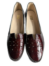 Women's SAS Slip On Made In The USA Size 7N Burgandy