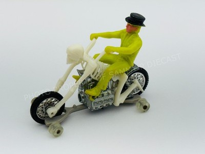 Hot Wheels Redline Rrrumblers BONE SHAKER w/ RARE Light Green TOPS