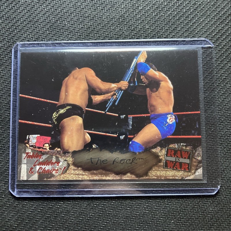 THE ROCK Dwayne Johnson 2001 WWE Fleer TABLES LADDERS CHAIRS Insert Card #15TLC