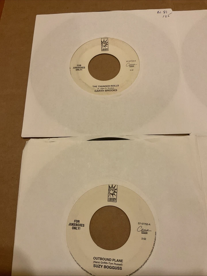 Lot of 6 Country Garth Brooks Tanya Tucker Suzy Boggles 45s 7" Promo Singles EX - Image 2 of 4