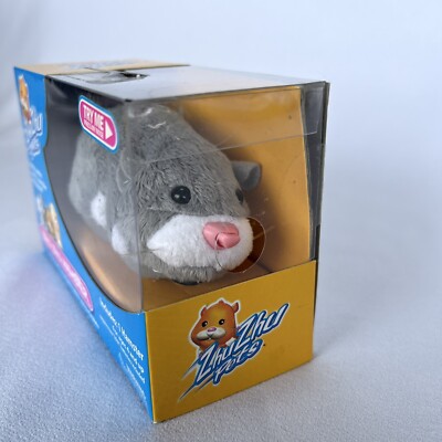Zhu Zhu Pets Num Nums Heart Gray Interactive Hamster 2008 Celia