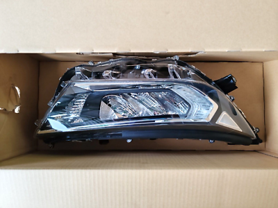 81145-42832 GENUINE HEAD LAMP ASSY RH FIT FOR TOYOTA RAV4 AXAA52