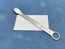 V. Mueller OS4160-001 Hohmann Retractor, 15mm Wide, 6", Germany