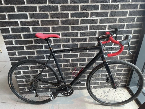 mens gravel bike medium