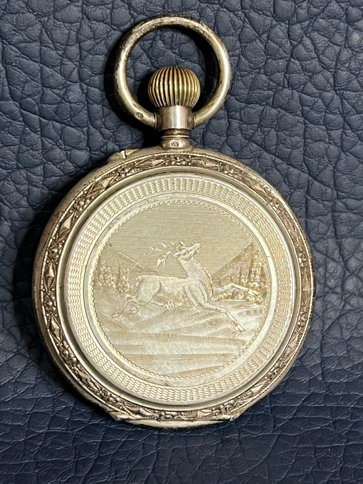 Antiguo reloj de bolsillo suizo de caza plateado grabado ciervo esmalte esfera Roma Foto 2 de 4