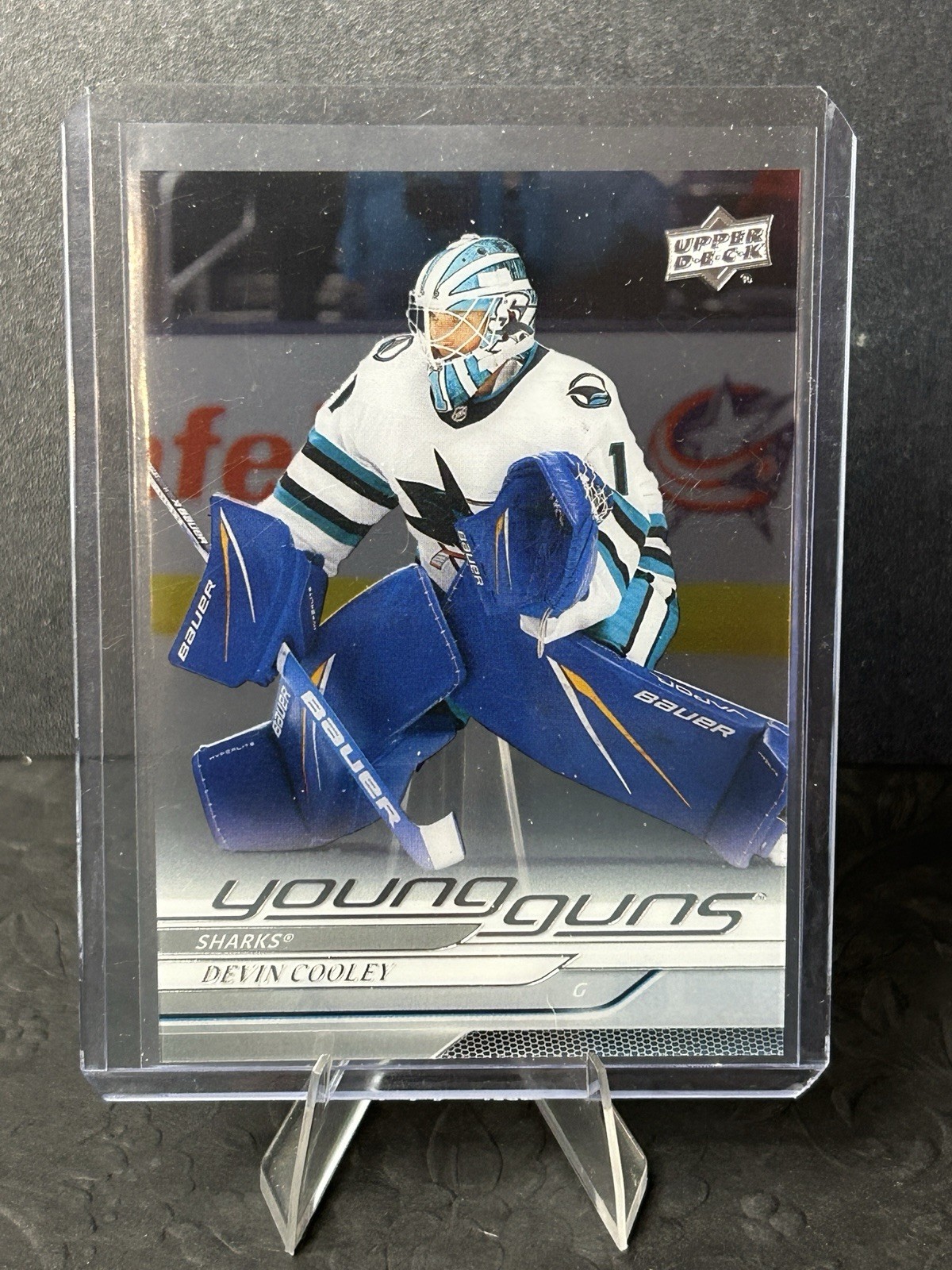 2024-25 Upper Deck Series 2 - Young Guns Devin Cooley #473 Clear Cut (RC)