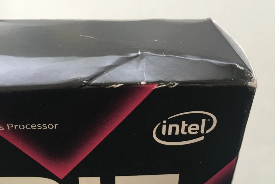 Intel Core i7-7800X 3.5 GHz Hexa-Core Processor BX80673I77800X (Box Scuffs) - Image 3 of 4