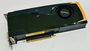 2GB Zotac GeForce GTX 670 DVI /HDMI /DP PCI-e Grafikkarte - lauter Lüfter