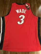 ‘Dwyane Wade’ Signed Mitchell & Ness Swingman Jersey Miami Heat Beckett BAS COA