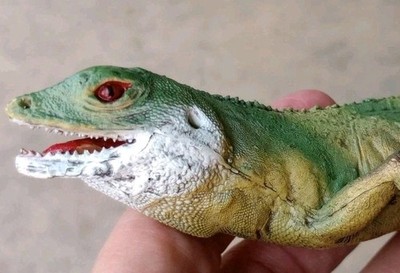Vtg AAA 90s Iguana Chinese Water Dragon Realistic Life Like Rubber Animal Toy 