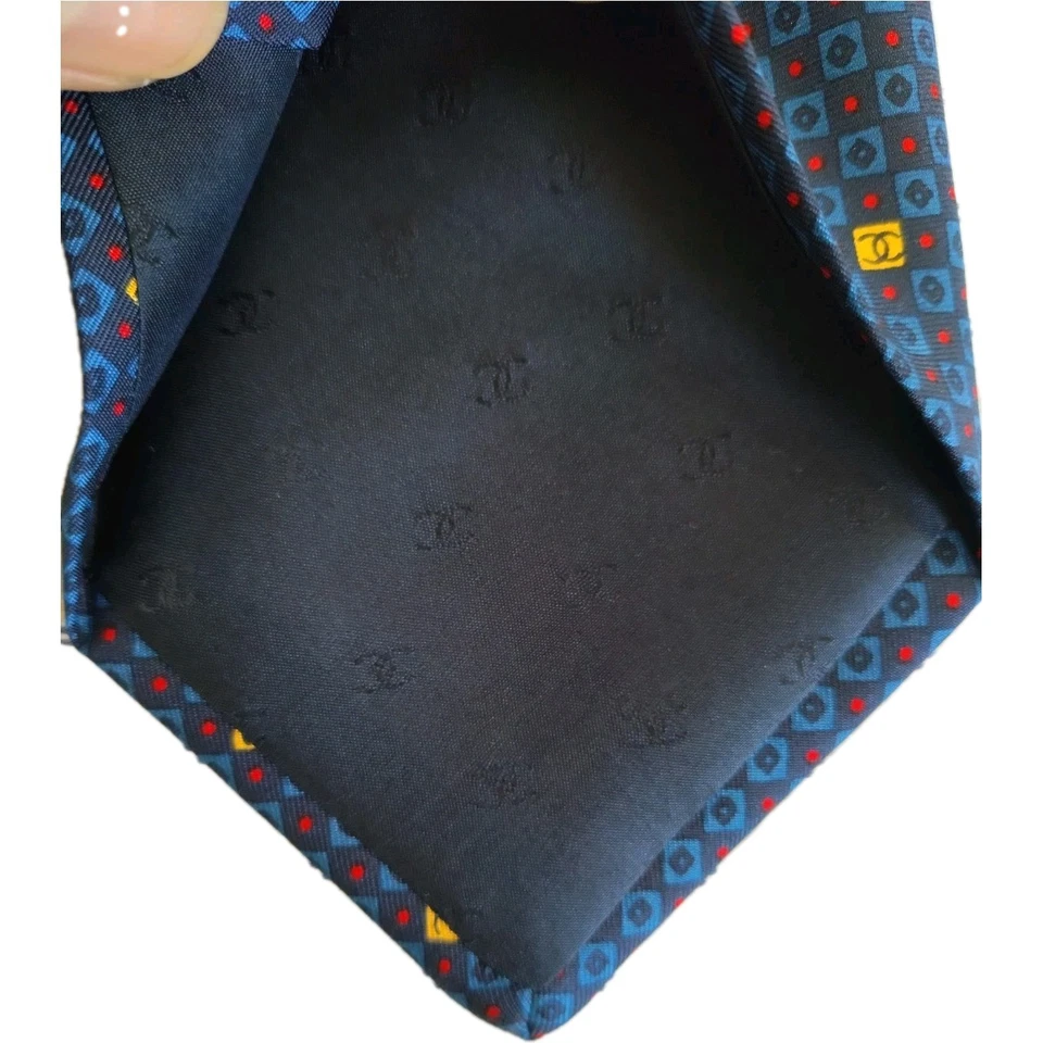 Auténtica corbata Chanel 100 % seda azul Foto 3 de 4