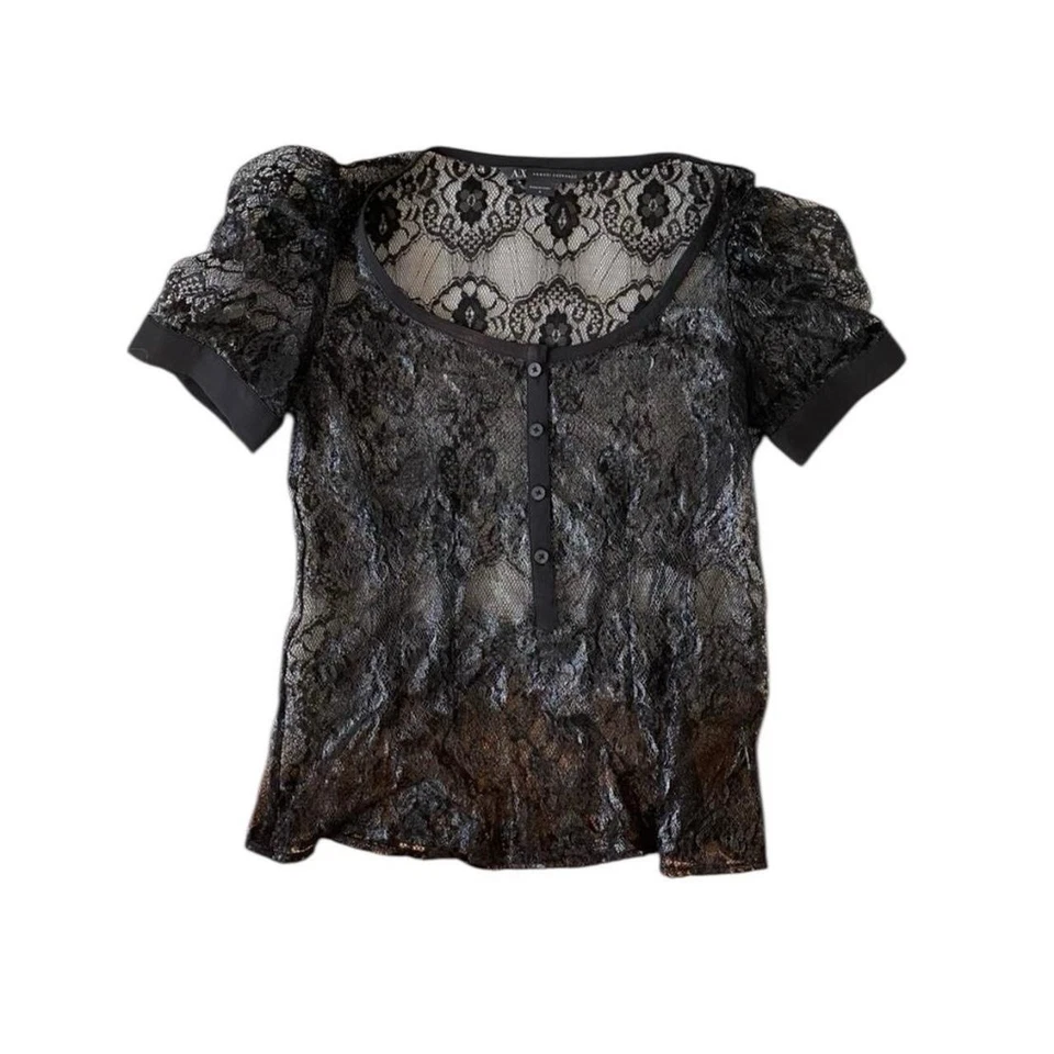 Top vintage Armani de malla de encaje negro transparente con botones y mangas hinchadas Foto 2 de 2