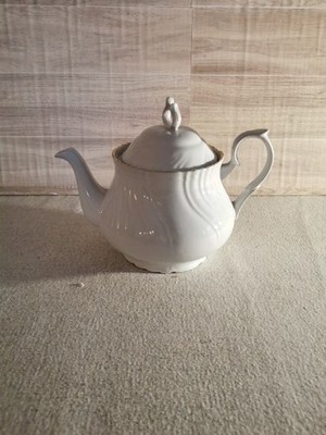 Arpo Romania Teapot